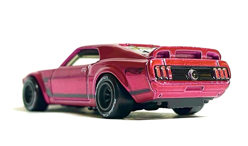 Hot Wheels 1969 Ford Mustang Boss 302 Legends Tour 2026 – vue arrière