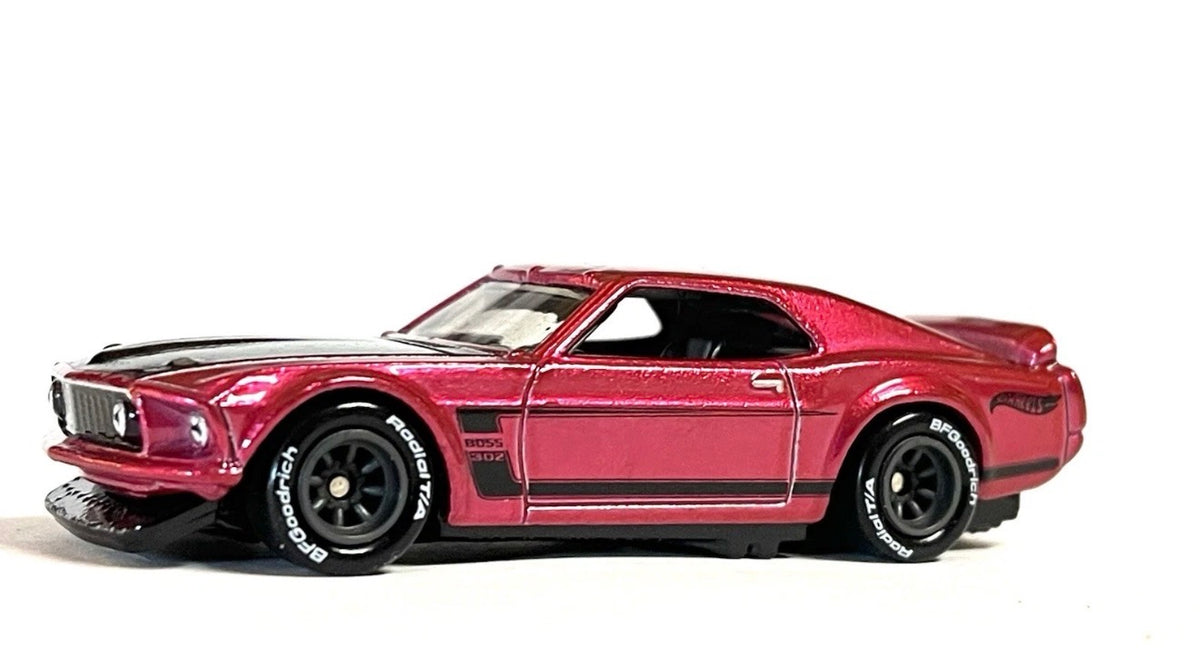 Hot Wheels 1969 Ford Mustang Boss 302 Legends Tour 2026 – vue avant